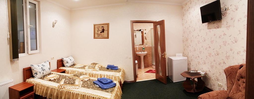 Atrium Hotel Melitopolʼ Zimmer foto